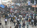 La foule est souvent dense, que ce soit dans le Vieux Delhi ou, ici, à Nehru Place, haut lieu de la vente de logiciels piratés (7/24)