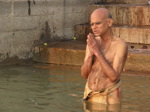 Dévôt à Varanasi-Bénarès